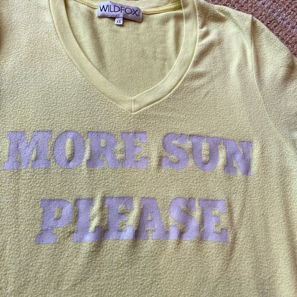 Wildfox light yellow lightweight sweatshirt. - Picture 1 of 4